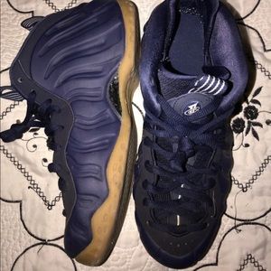 Selling foamposite size 10